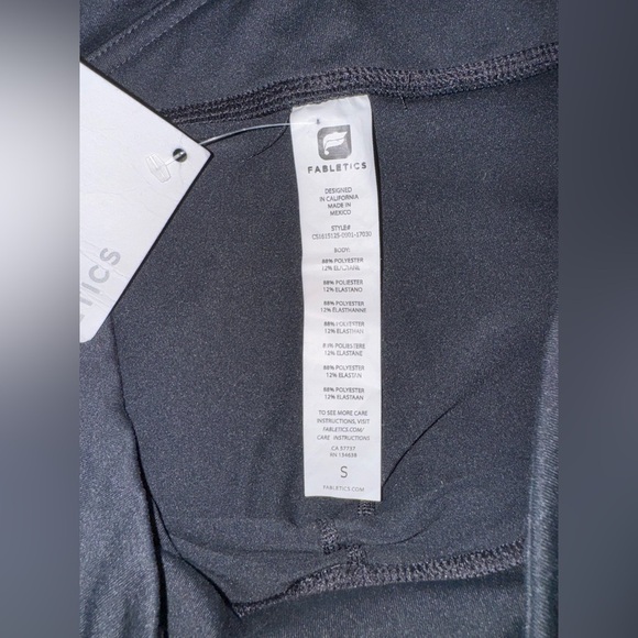 Fabletics Classic Black Women's Leggings. - Picture 9 of 11